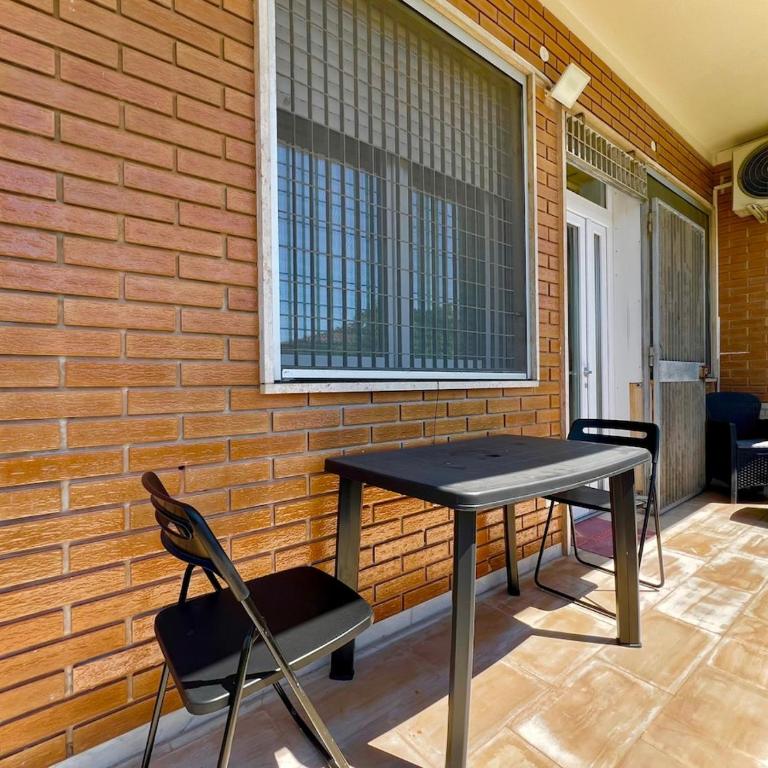 Poetto Beach - 5 Min Walk - WiFi & AC - Appartamento con 2 Camere da Letto - 10