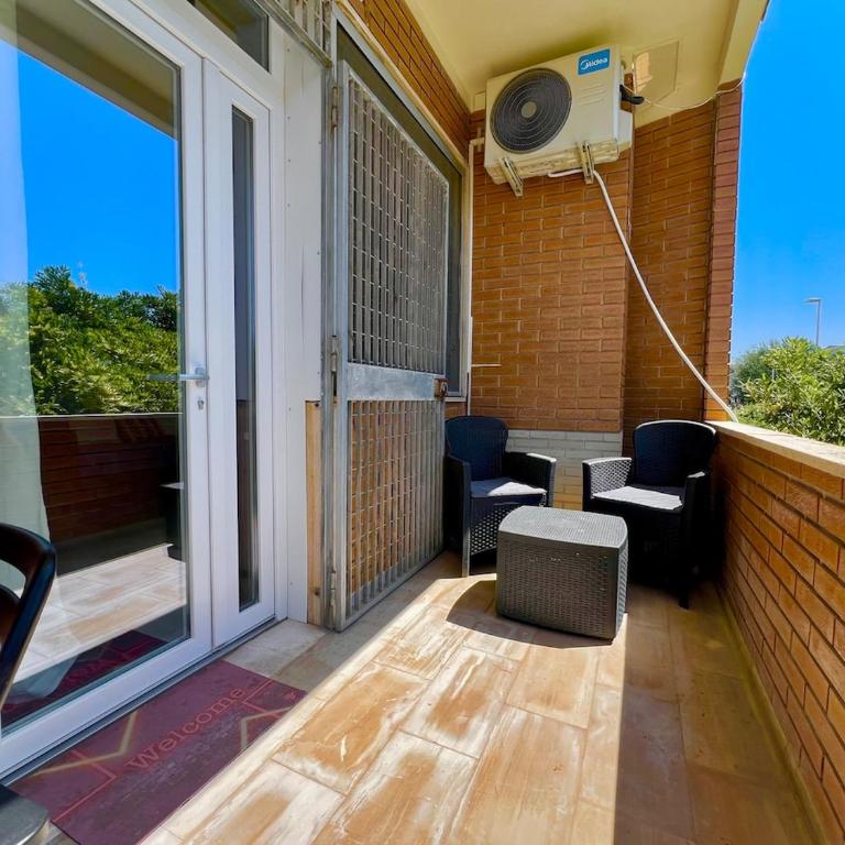 Poetto Beach - 5 Min Walk - WiFi & AC - Appartamento con 2 Camere da Letto - 28