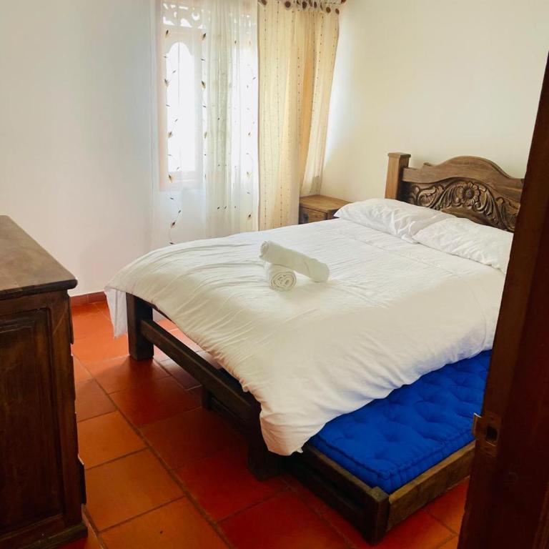 Apto 12 pax - Cerca a la Plaza - Parqueadero - Apartamento - 2