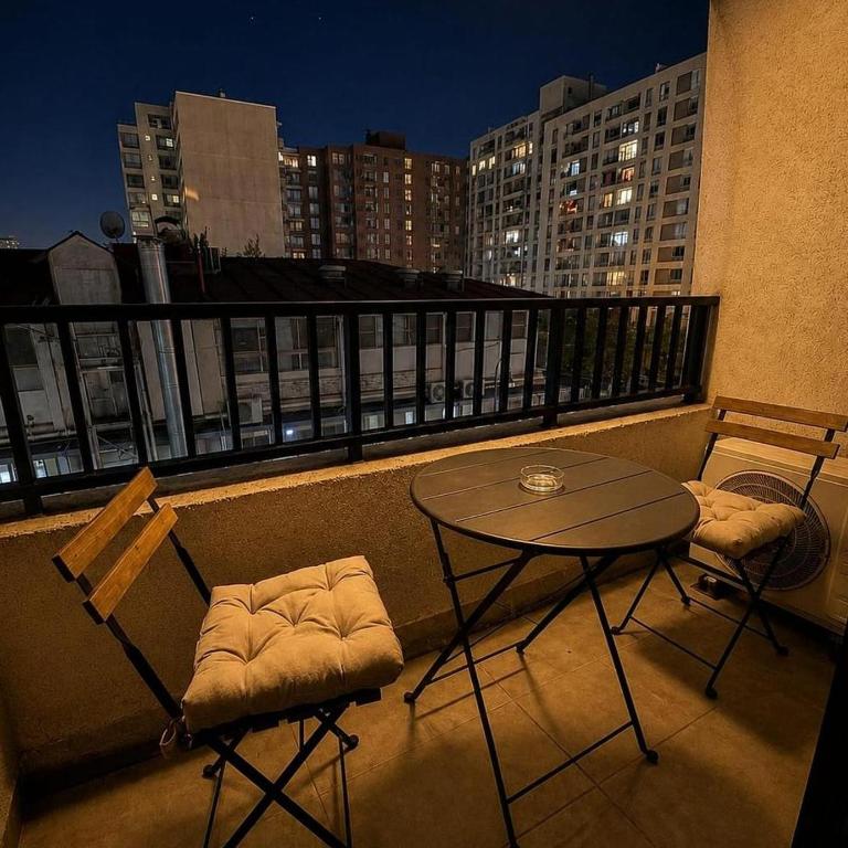 NUEVO y moderno depto en centro de Santiago - Apartamento de 2 dormitorios - 4