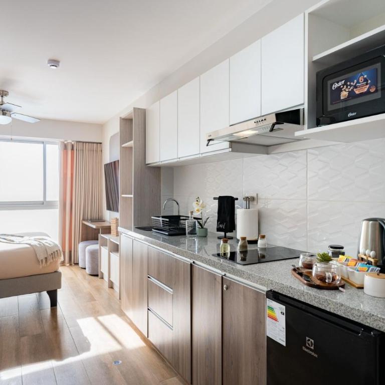 Bertolotto Apartments by Vibrant - One-Bedroom Apartment with Sea View - 3