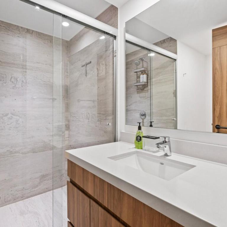 New Beachfront 3 Bedroom, 4 Bath Suite at Harbor171 - Apartamento de 3 dormitorios - 19