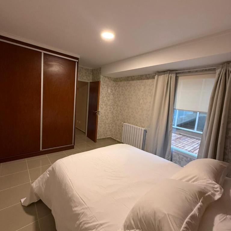 Apart Hotel Ostrón - Habitación Cuádruple - vistas al jardín - 6