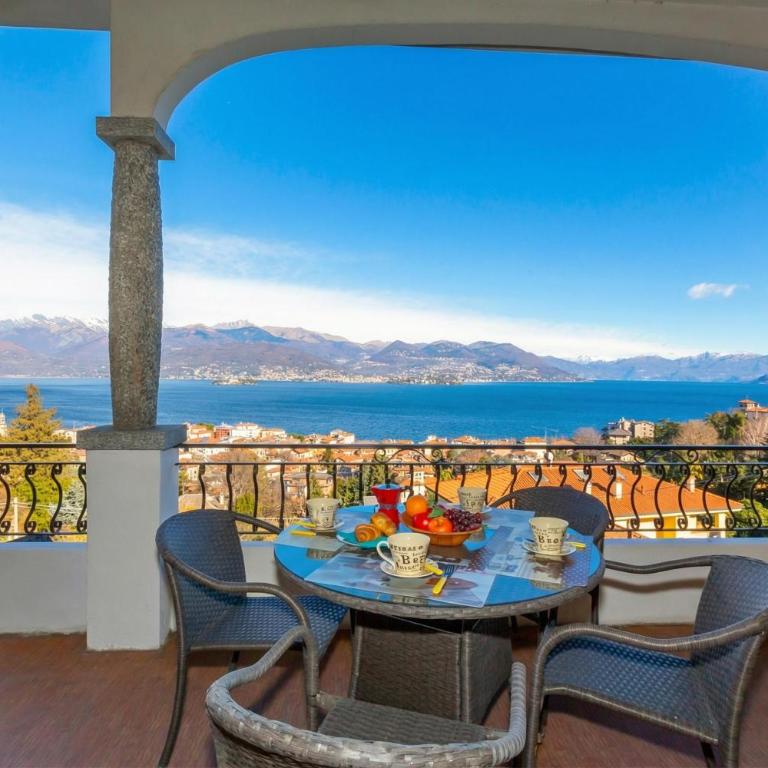 La Rosa Dei Venti Lake View Terrace - Happy Rentals - Two-Bedroom Apartment - 18
