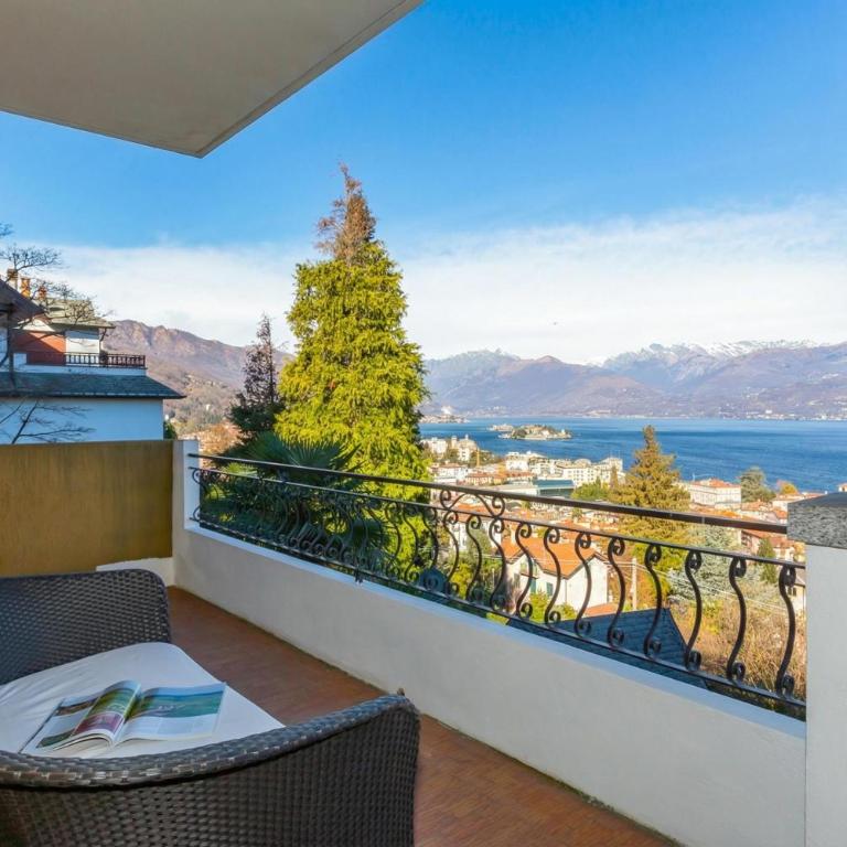 La Rosa Dei Venti Lake View Terrace - Happy Rentals - Two-Bedroom Apartment - 20