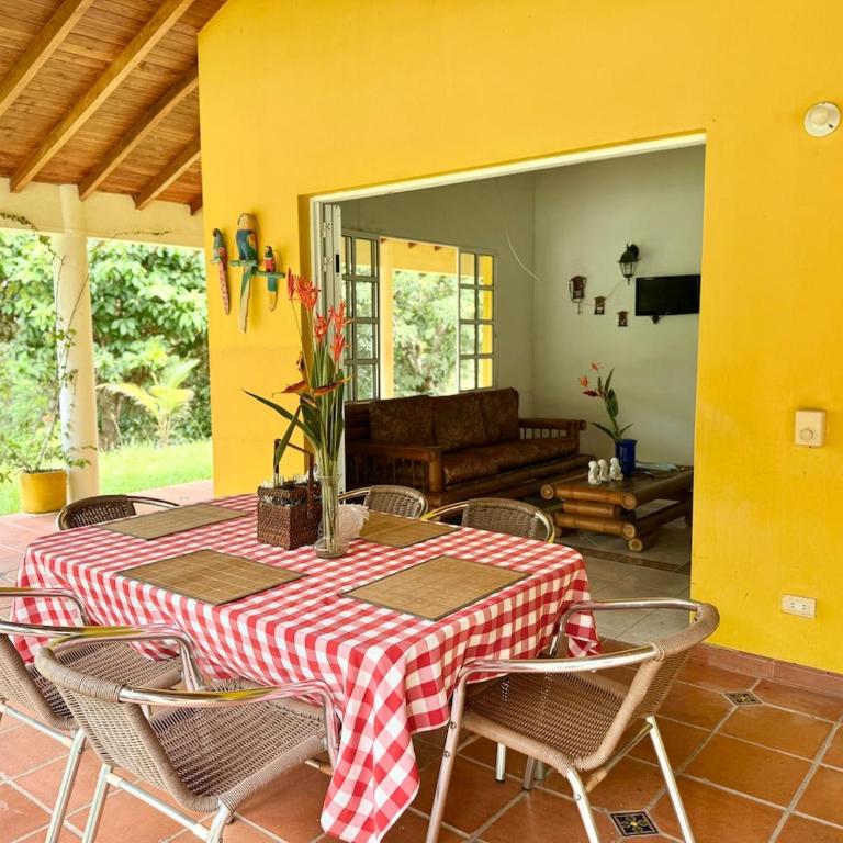 Villa Familiar con Piscina Privada, 8 min de Hacienda Nápoles, Santorini, Rio Claro - Villa con piscina privada - 7