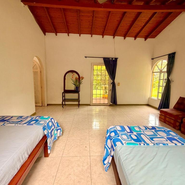 Villa Familiar con Piscina Privada, 8 min de Hacienda Nápoles, Santorini, Rio Claro - Villa con piscina privada - 10