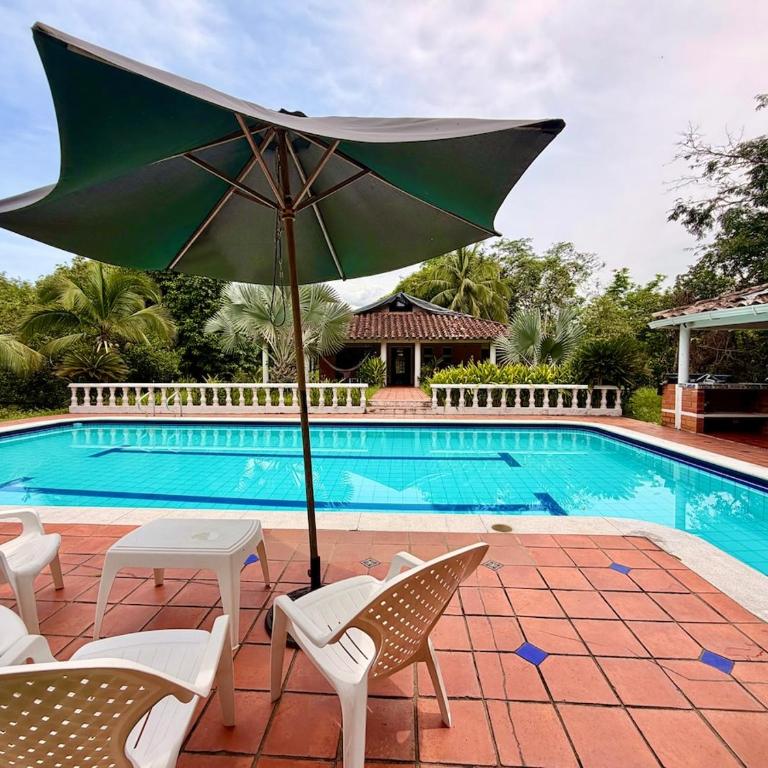 Villa Familiar con Piscina Privada, 8 min de Hacienda Nápoles, Santorini, Rio Claro - Villa con piscina privada - 19