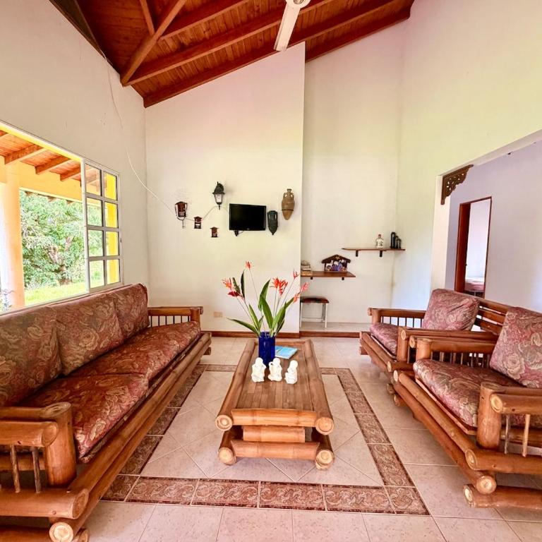 Villa Familiar con Piscina Privada, 8 min de Hacienda Nápoles, Santorini, Rio Claro - Villa con piscina privada - 33