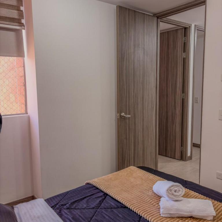 3br apt Elegant with pool gym sauna near Poblado - Apartamento - 5