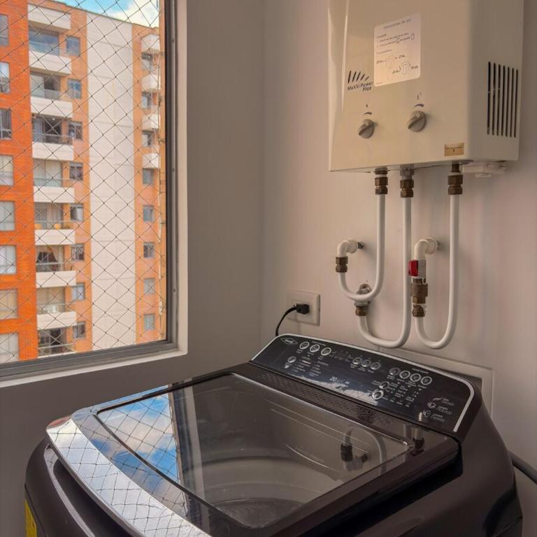 3br apt Elegant with pool gym sauna near Poblado - Apartamento - 51