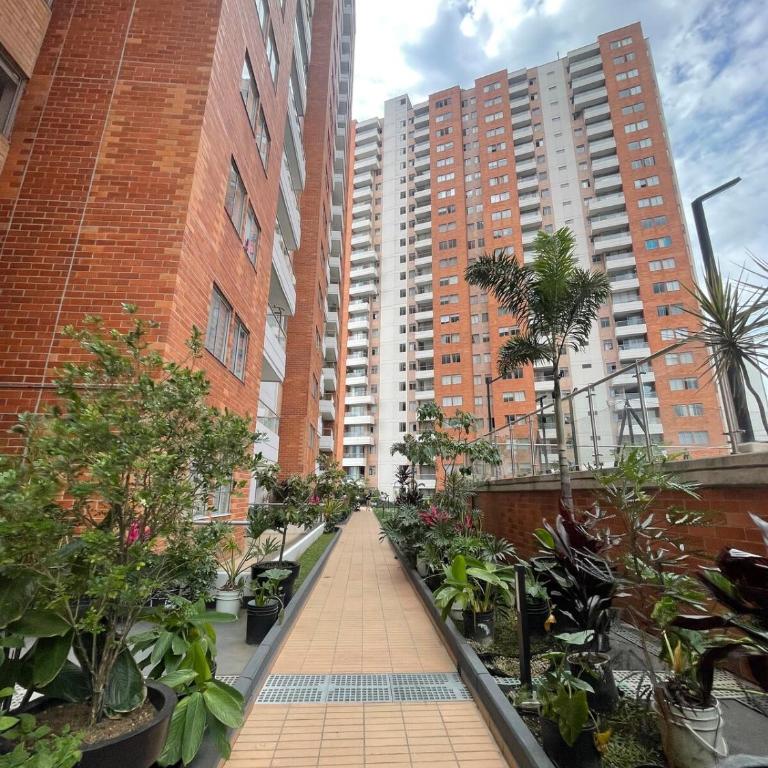 3br apto with pool, gym, sauna, 10 min Provenza - Apartamento - 13