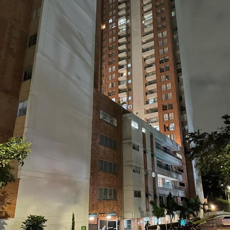3br apto with pool, gym, sauna, 10 min Provenza - Apartamento - 33