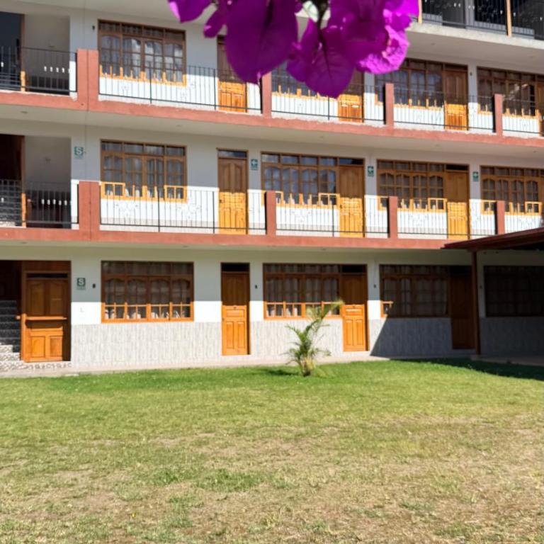 Hospedaje YANESHA - Habitación Doble - 4