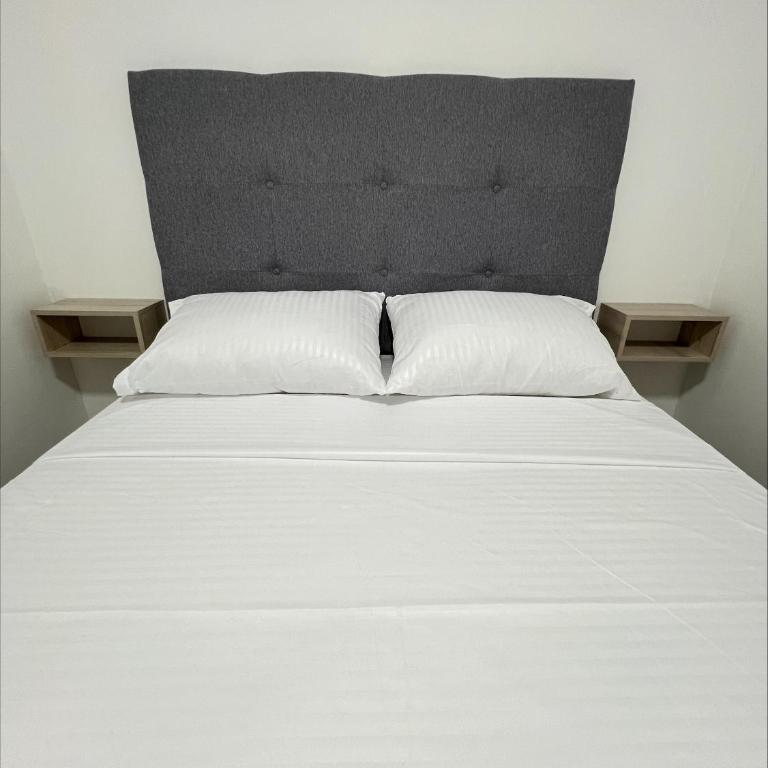 Ferro Hostel - Double Room with Patio - 16
