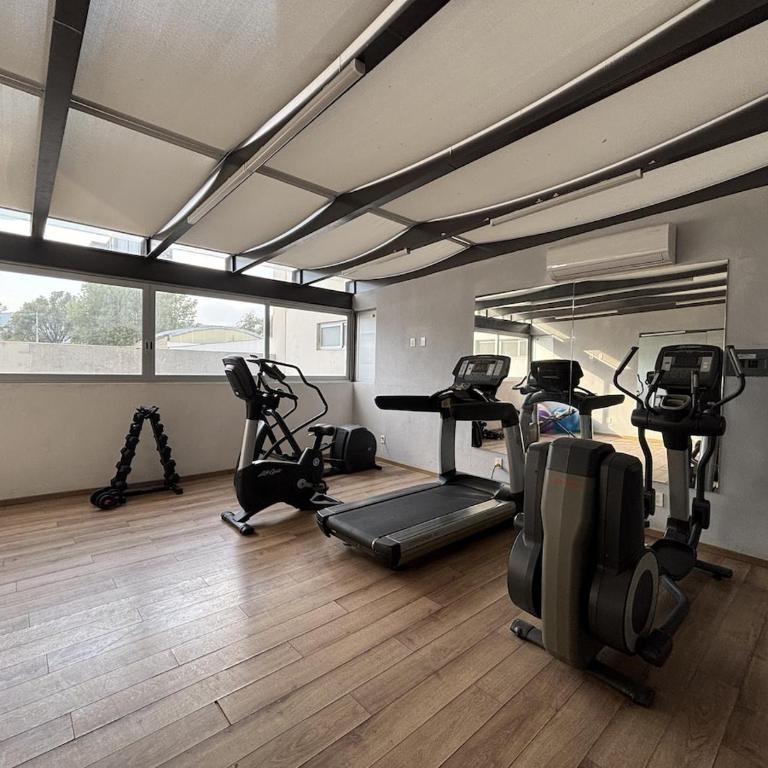 2BR, Terrace, 10min Akron Stadium, Gym&Parking - Apartamento de 2 dormitorios - 13
