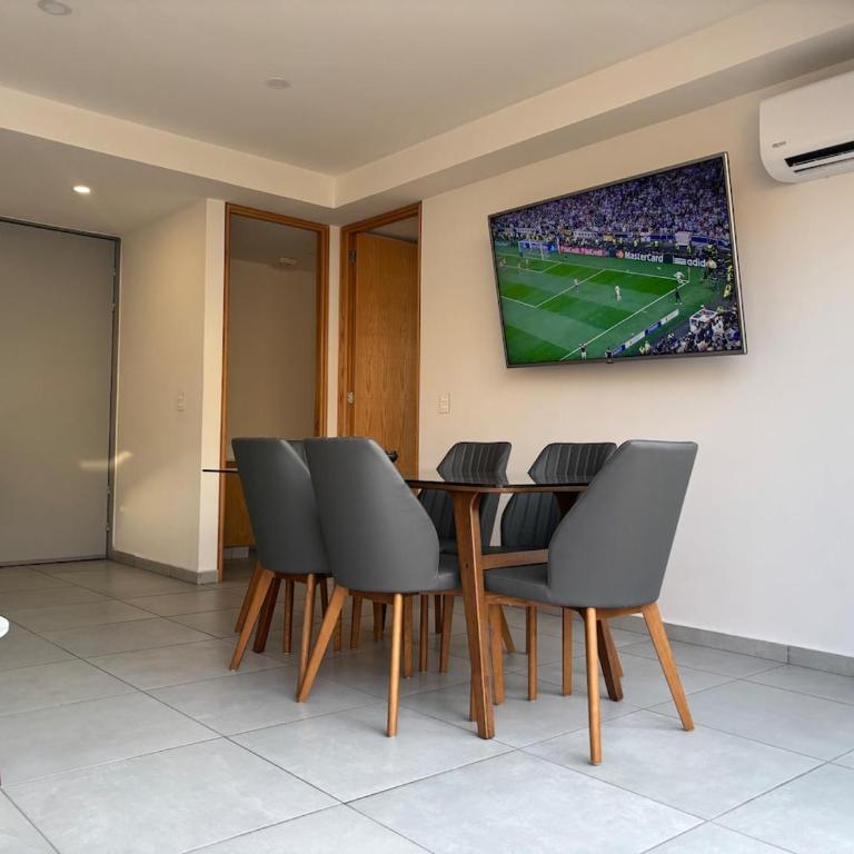 2BR, Terrace, 10min Akron Stadium, Gym&Parking - Apartamento de 2 dormitorios - 14