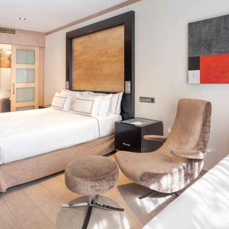 Meliá Madrid Princesa - Triple Room - 2