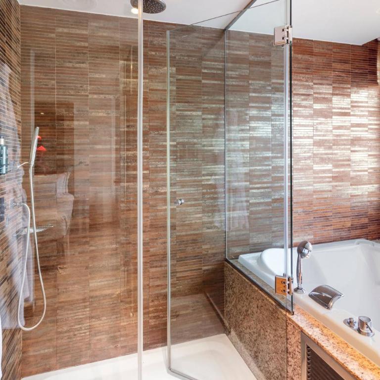 Meliá Madrid Princesa - The Level Grand Premium Double Room - 4