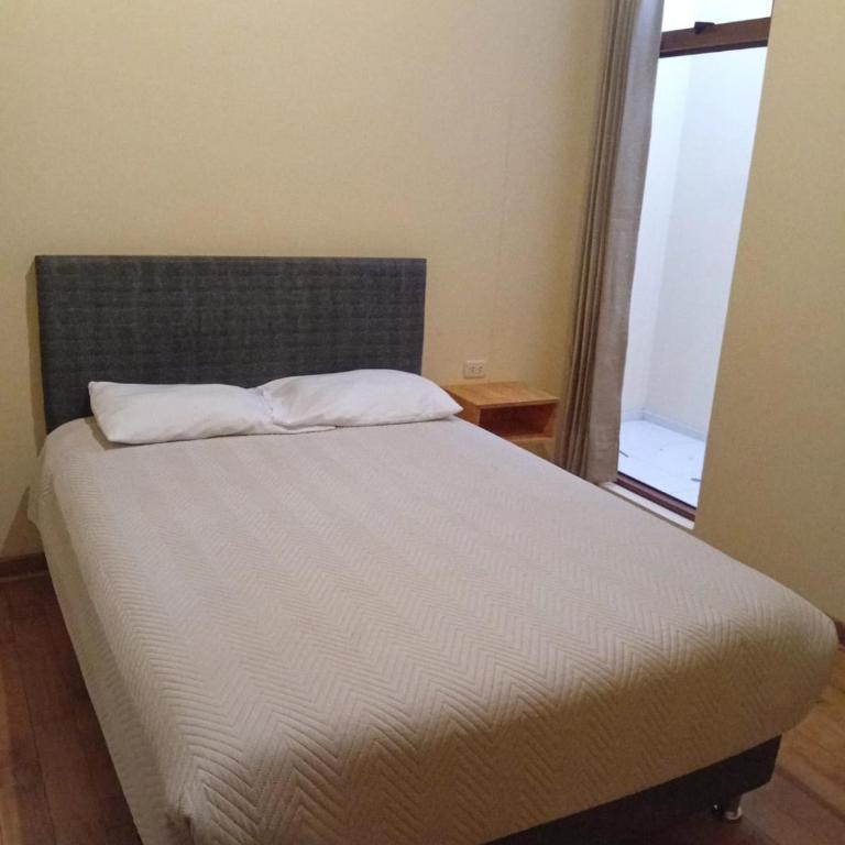 Hospedaje Casa 580 - Double Room with Private Bathroom - 4