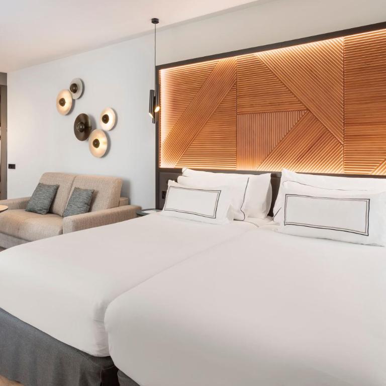 Meliá Avenida América - The Level Premium Room - 1