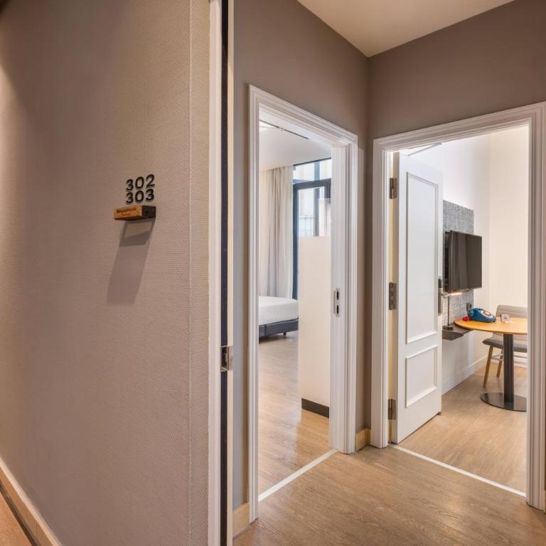 INNSiDE by Meliá Madrid Gran Vía - Habitación Innside comunicada con vistas (4 adultos) - 2
