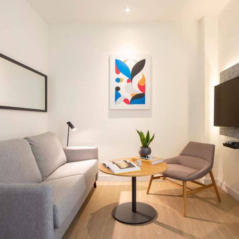 INNSiDE by Meliá Madrid Gran Vía - The Townhouse (2 adultos + 2 niños) - 4