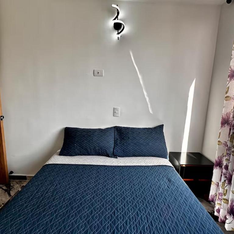 Moderno apto con AC, balcón y gran ubicación frente a la FOSCAL - Two-Bedroom Apartment - 8