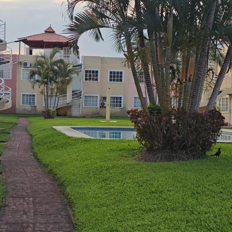 Departamento muy cerca de Mundo Imperial - Apartamento de 1 dormitorio - 29