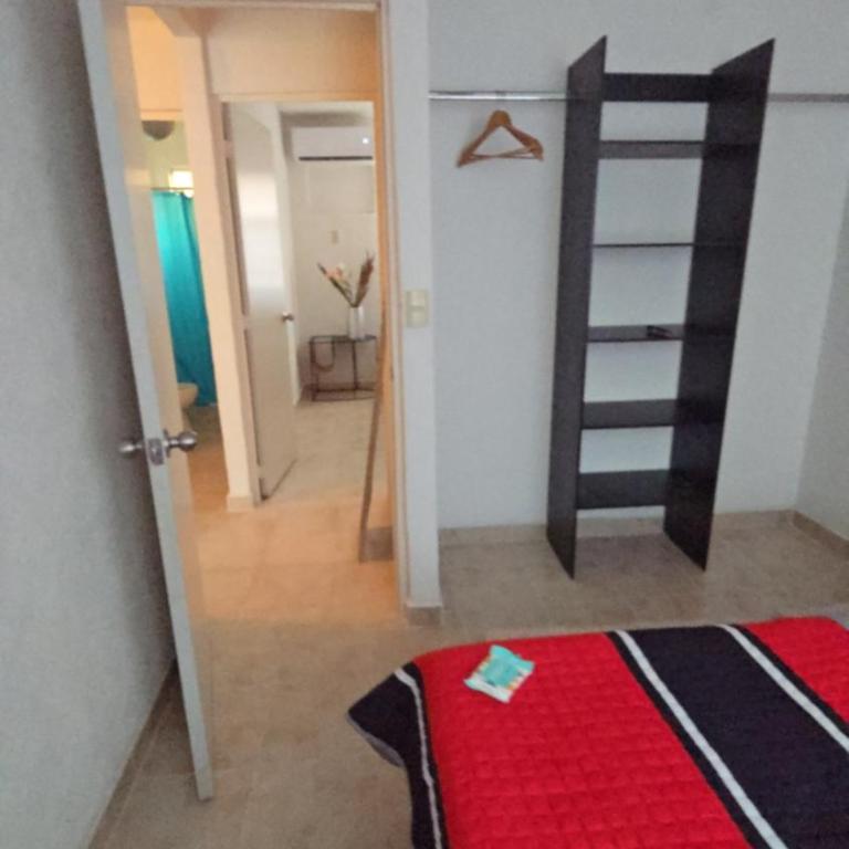 Departamento muy cerca de Mundo Imperial - Apartamento de 1 dormitorio - 35