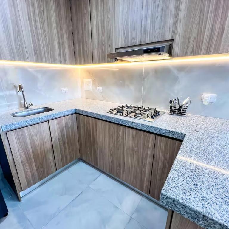 Moderno Apto 2 Hab - Aire y Ubicación Top - Two-Bedroom Apartment - 17