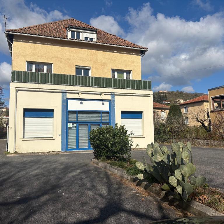 Appt Alba lumineux fibre avec parking privatif - Appartement 2 Chambres - Vue sur Jardin - 25