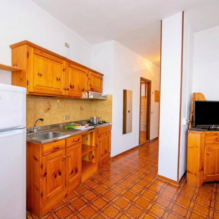 Appartamenti Secrel - Appartamento con Balcone - 12