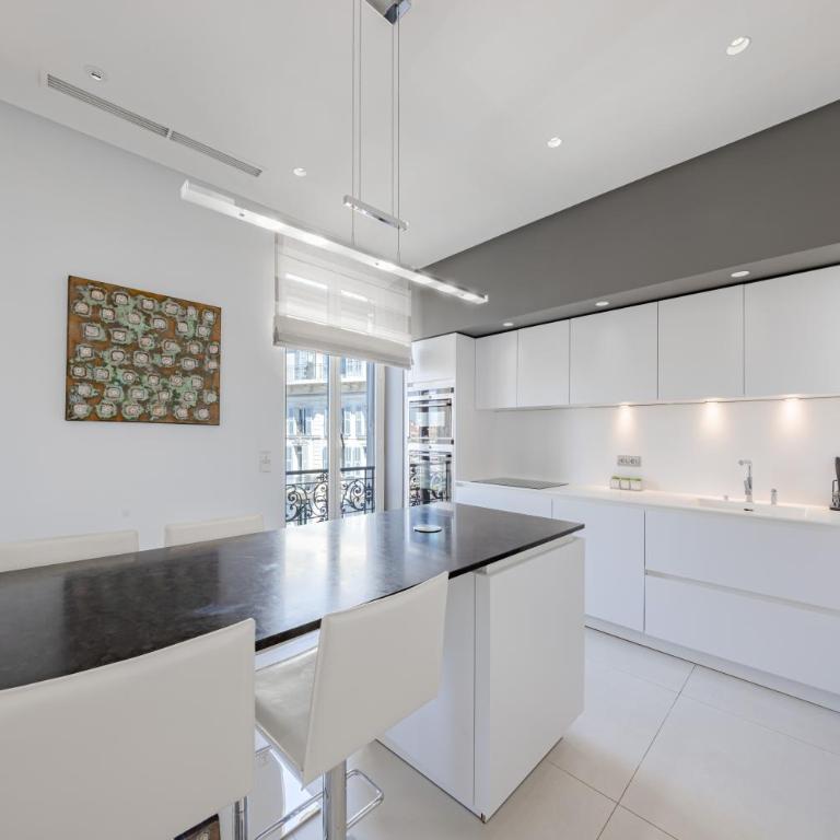 Cannes Croisette 4 bedrooms - 2C - Appartement 4 Chambres de Luxe - 51