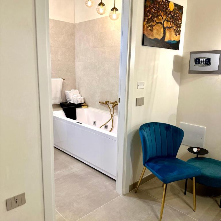 Harmonia Boutique Rooms - Camera Matrimoniale con Vasca Idromassaggio - 10