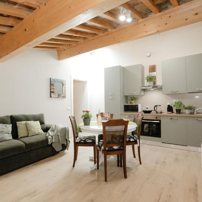 Country Attic Lucca - Appartamento Superior con 1 Camera da Letto - 19