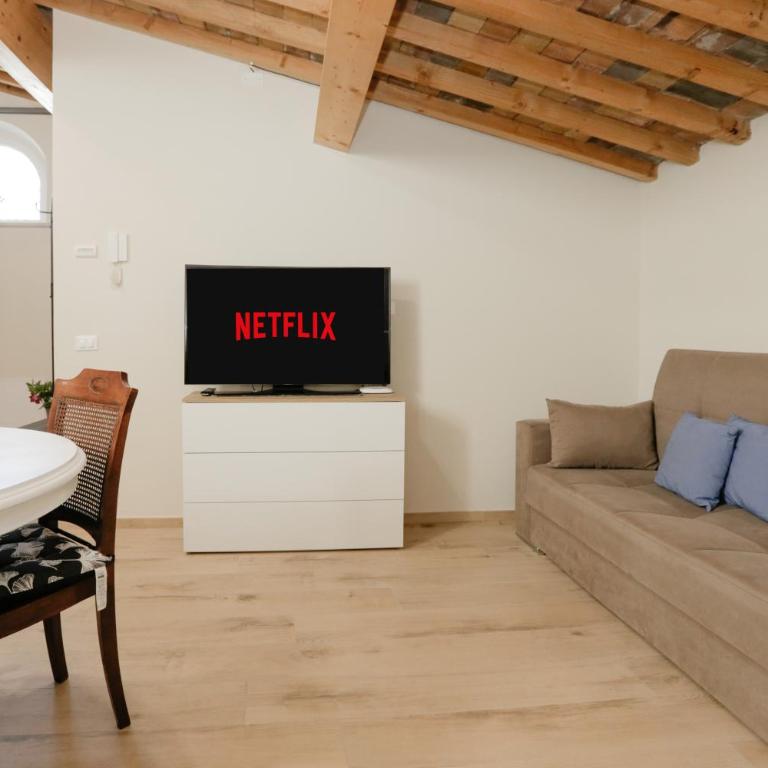 Country Attic Lucca - Appartamento Superior con 1 Camera da Letto - 21