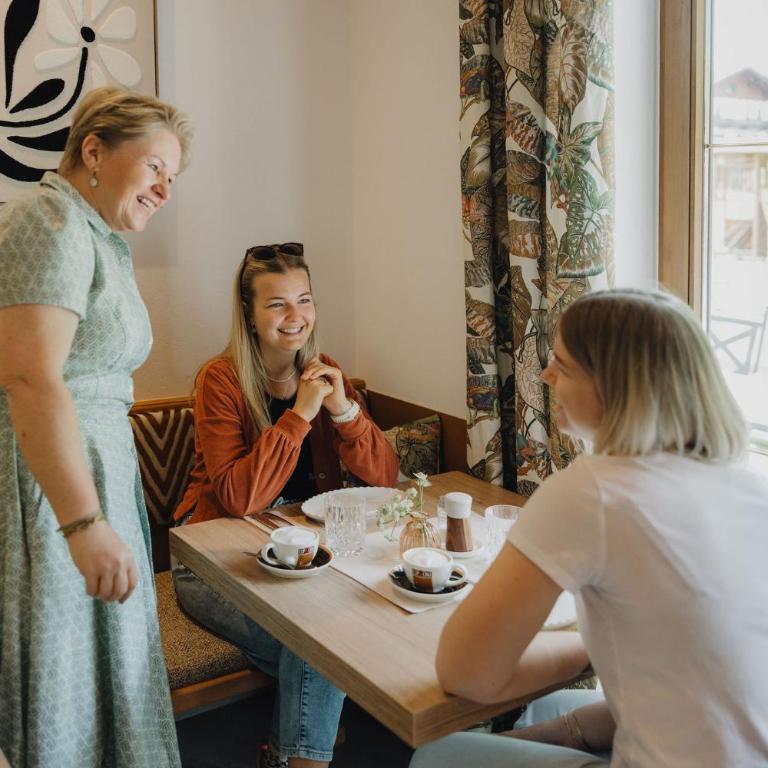 Hotel Dorfcafe Unken - Doppelzimmer mit Balkon - 36