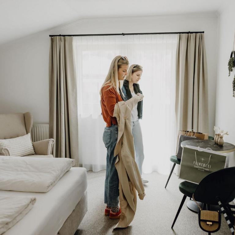 Hotel Dorfcafe Unken - Doppelzimmer mit Balkon - 42