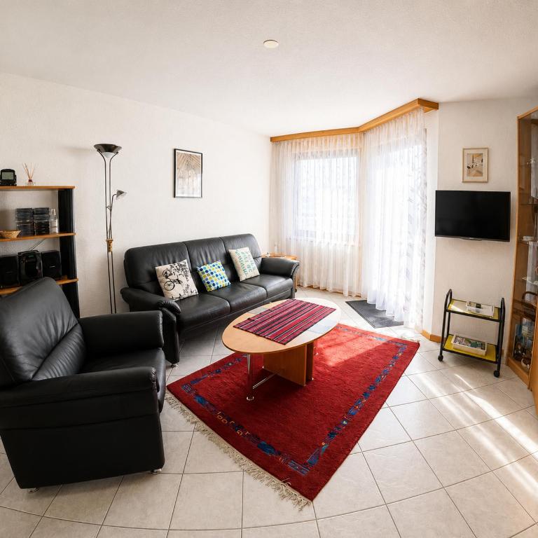 Residenz Darianne Leukerbad - Apartment mit 1 Schlafzimmer, Balkon und Bergblick - 2