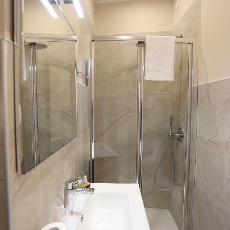Palazzo Campisi rooms - Comfort Quadruple Room - 14
