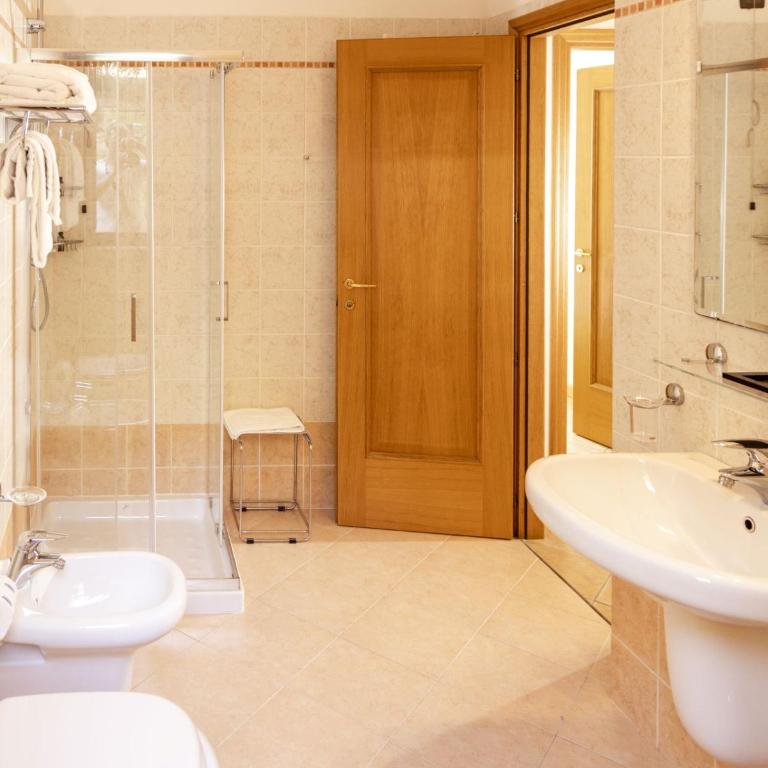 Residence Besass, GTSGroup - Appartamento Deluxe con Vista Lago - 2