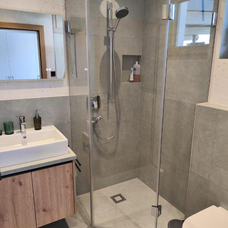 THE ONE - Apartment mit 1 Schlafzimmer und Dusche - 38
