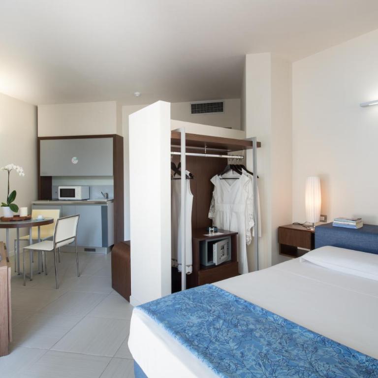 Blu Suite Resort - Camera Matrimoniale Economy - 3