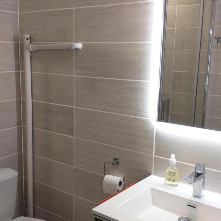Studio cabine, Plage à 5 min, loggia et parking - Appartement 1 Chambre - 14