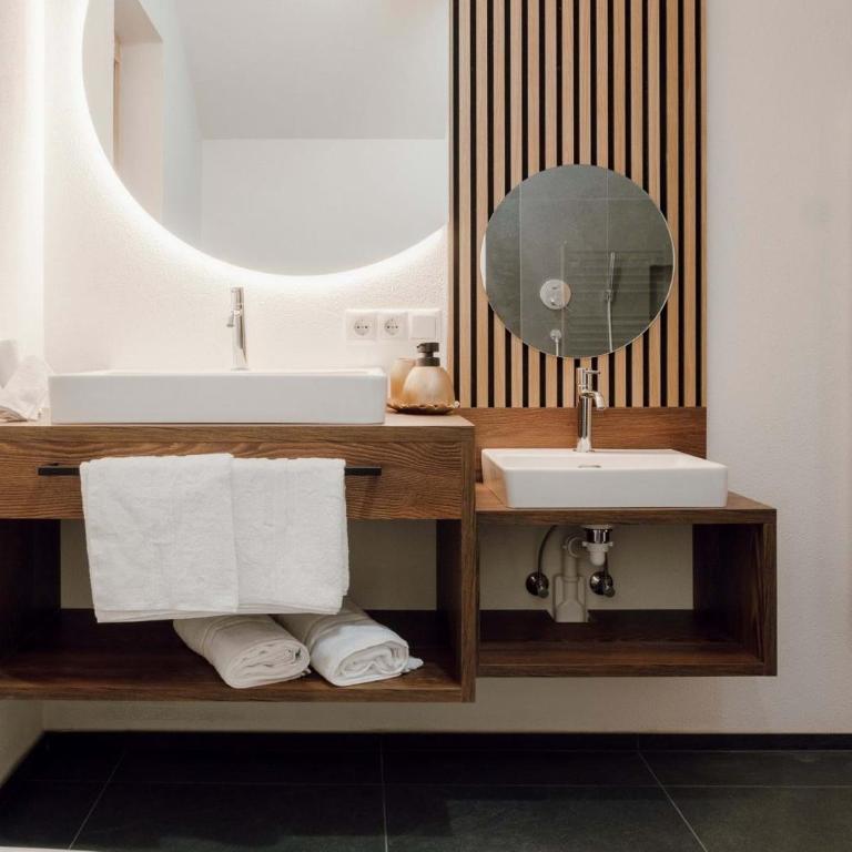 Hochland Apartments - Two-Bedroom Apartment with Terrace - 2