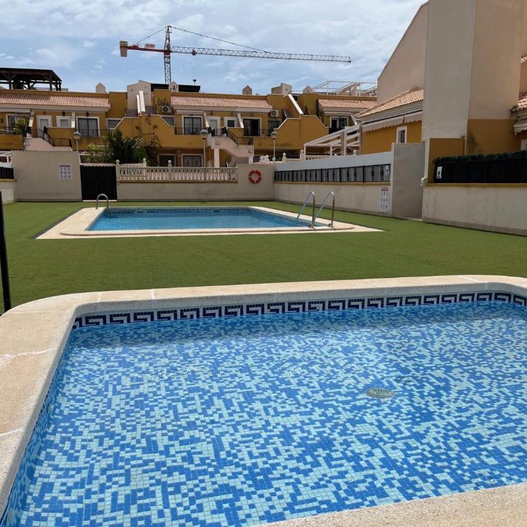 Bungalow moderno con amplio patio junto al mar - Bungalow con patio - 8