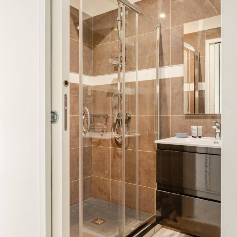 Le Cocon de la Croisette - Studio Chic & Cosy à Cannes Centre - Deluxe Studio - 12