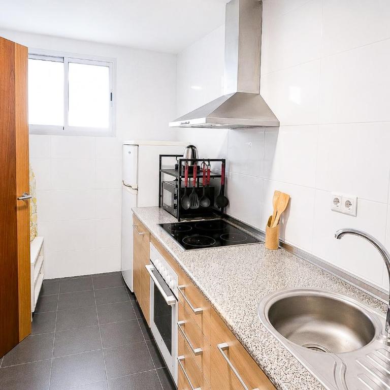 Apartamento familiar con vistas al mar, piscina en Mijas Costa - Apartamento de 2 dormitorios - 17