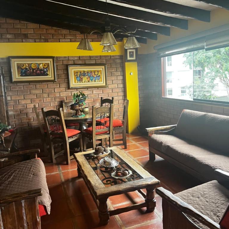 Pamela - Two-Bedroom Apartment - 3